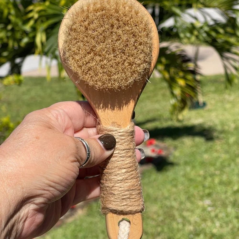 ESKER Natural Bristle Body Dry Brush with Rope Handle